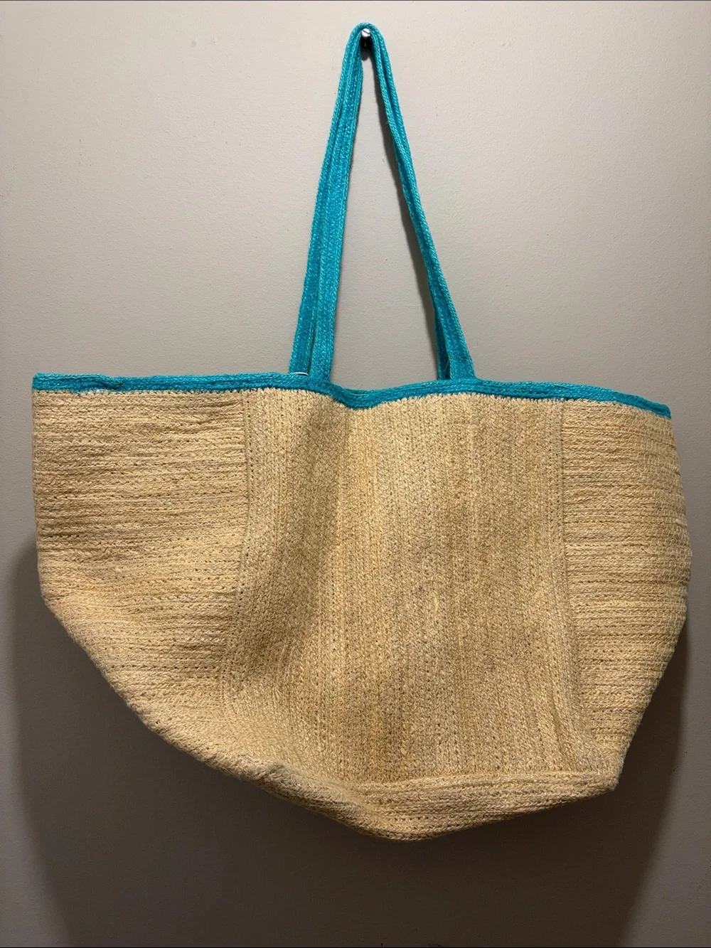 Shiraleah Cici Teal-Trim natural colored jute Tote w/ ocean Accent charm beads